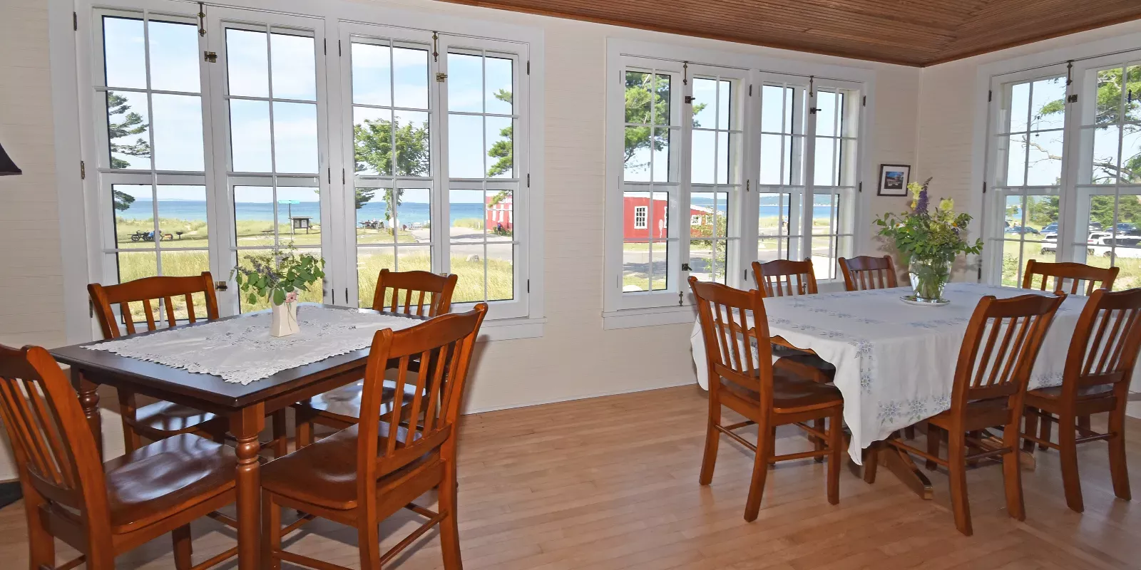 enclosed dining room